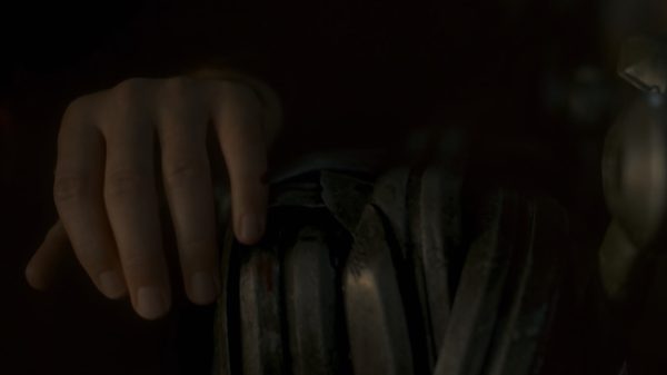 King Viserys wounded by Iron Throne