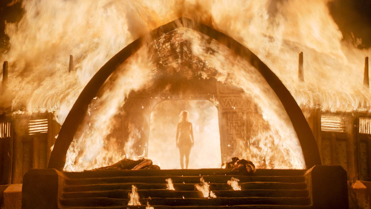 Daenerys burns down the Temple of the Dosh Khaleen