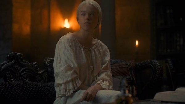 rhaenyra-is-given-the-moon-tea